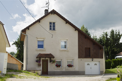 Façade antérieure. © Région Bourgogne-Franche-Comté, Inventaire du patrimoine Façade antérieure. © Région Bourgogne-Franche-Comté, Inventaire du patrimoine