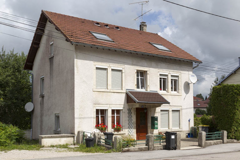 Logement patronal : façades antérieure et latérale gauche. © Région Bourgogne-Franche-Comté, Inventaire du patrimoine Logement patronal : façades antérieure et latérale gauche. © Région Bourgogne-Franche-Comté, Inventaire du patrimoine
