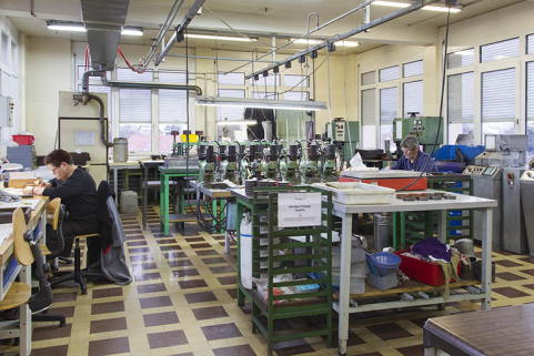 Atelier de polissage. © Région Bourgogne-Franche-Comté, Inventaire du patrimoine