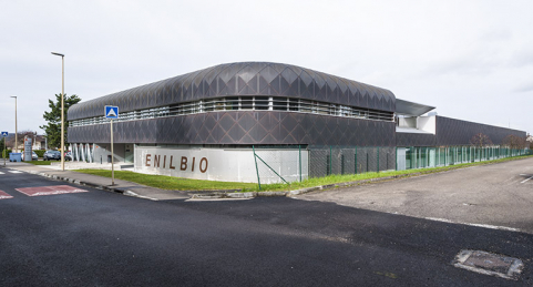 Vue sur les façades est et sud de la halle de génie alimentaire. © Région Bourgogne-Franche-Comté, Inventaire du patrimoine