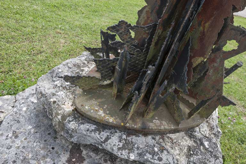 Détail du socle © Région Bourgogne-Franche-Comté, Inventaire du patrimoine