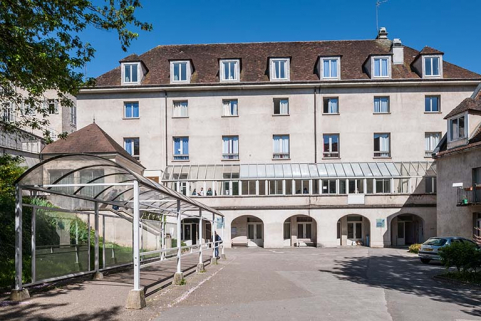 Bâtiment restauration scolaire, vue générale.  © Région Bourgogne-Franche-Comté, Inventaire du patrimoine Bâtiment restauration scolaire, vue générale.  © Région Bourgogne-Franche-Comté, Inventaire du patrimoine