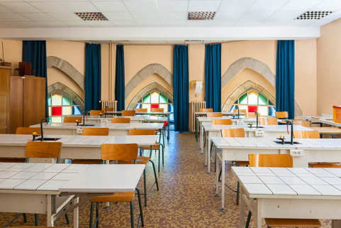 Salle de travaux pratiques. © Région Bourgogne-Franche-Comté, Inventaire du patrimoine  Salle de travaux pratiques. © Région Bourgogne-Franche-Comté, Inventaire du patrimoine
