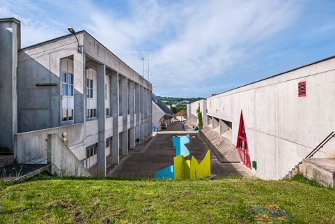 Vue de la rue intérieure depuis le nord. © Région Bourgogne-Franche-Comté, Inventaire du patrimoine Vue de la rue intérieure depuis le nord. © Région Bourgogne-Franche-Comté, Inventaire du patrimoine
