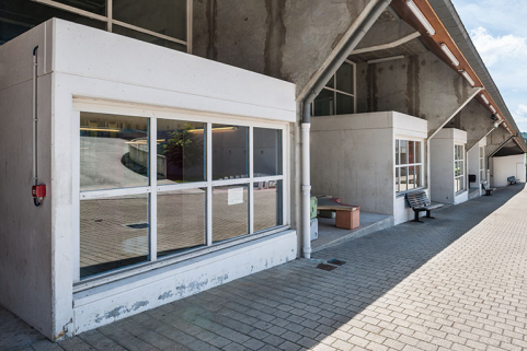 Façade en rez-de chaussée du bâtiment internat-administration © Région Bourgogne-Franche-Comté, Inventaire du patrimoine Façade en rez-de chaussée du bâtiment internat-administration © Région Bourgogne-Franche-Comté, Inventaire du patrimoine