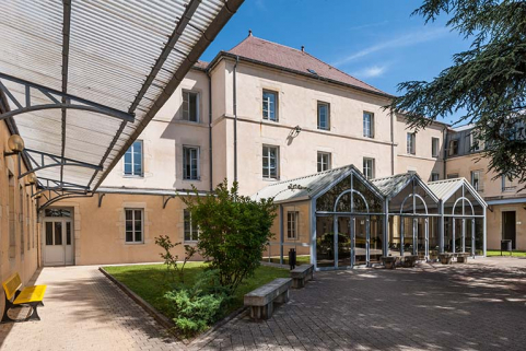 Façade postérieure du pavillon d'entrée © Région Bourgogne-Franche-Comté, Inventaire du patrimoine