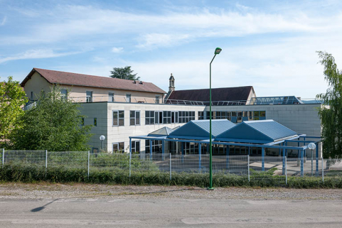 Extensions Sud-ouest : préau et bâtiment à usage de cafétéria © Région Bourgogne-Franche-Comté, Inventaire du patrimoine