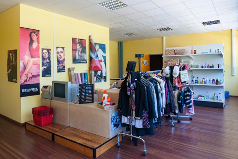 Externat tertiaire  : boutique de vente pour formation des élèves. © Région Bourgogne-Franche-Comté, Inventaire du patrimoine