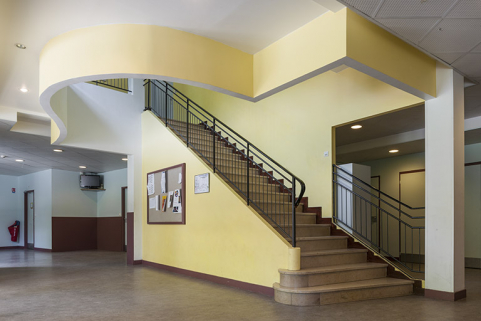 Internat : escalier intérieur. © Région Bourgogne-Franche-Comté, Inventaire du patrimoine