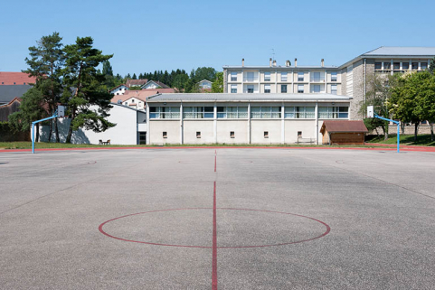 Gymnase et installations sportives. © Région Bourgogne-Franche-Comté, Inventaire du patrimoine