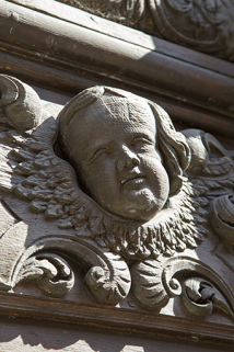 Site des oratoriens : détail de la porte des anges. © Région Bourgogne-Franche-Comté, Inventaire du patrimoine Site des oratoriens : détail de la porte des anges. © Région Bourgogne-Franche-Comté, Inventaire du patrimoine