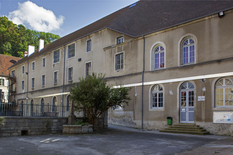 Site des oratoriens : façades sur cour. © Région Bourgogne-Franche-Comté, Inventaire du patrimoine Site des oratoriens : façades sur cour. © Région Bourgogne-Franche-Comté, Inventaire du patrimoine