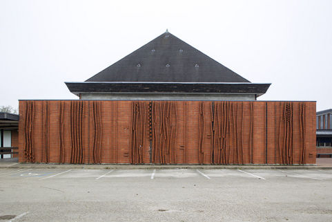Vue de face du long mur sud.  © Région Bourgogne-Franche-Comté, Inventaire du patrimoine