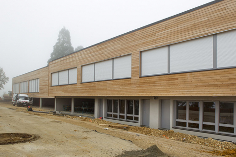 Façade postérieure - est - de la nouvelle construction de 2014. (salle de cours)  © Région Bourgogne-Franche-Comté, Inventaire du patrimoine