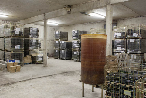 Cuves dans le cuvage. © Région Bourgogne-Franche-Comté, Inventaire du patrimoine