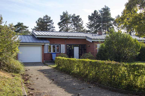 Logements : détail de la façade sur rue de la barre sud.  © Région Bourgogne-Franche-Comté, Inventaire du patrimoine