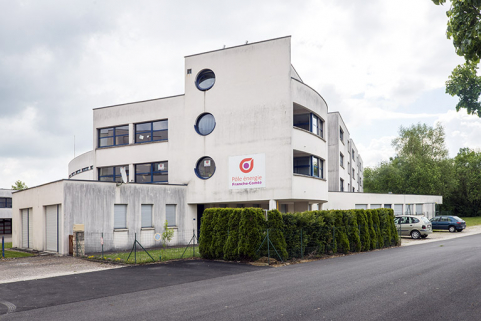  Façade ouest de l'infirmerie, angle nord-ouest de l'internat et du pôle énergie. © Région Bourgogne-Franche-Comté, Inventaire du patrimoine