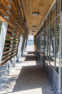 Détail de la façade sud de la cantine. © Région Bourgogne-Franche-Comté, Inventaire du patrimoine