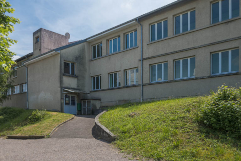 Détail de la façade nord, à l'ouest rue de Bourdieu. © Région Bourgogne-Franche-Comté, Inventaire du patrimoine Détail de la façade nord, à l'ouest rue de Bourdieu. © Région Bourgogne-Franche-Comté, Inventaire du patrimoine
