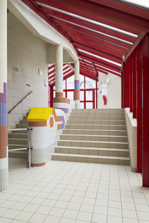 Escalier d'accès intérieur à la cantine. © Région Bourgogne-Franche-Comté, Inventaire du patrimoine