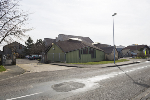 Vue des façades nord des ateliers depuis l'entrée nord-est de la rue d'Alembert. © Région Bourgogne-Franche-Comté, Inventaire du patrimoine