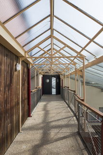 Liaison couverte au dessus du foyer. © Région Bourgogne-Franche-Comté, Inventaire du patrimoine