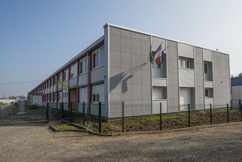 Pignon ouest et façade antérieure nord sur cour de l'externat sud. © Région Bourgogne-Franche-Comté, Inventaire du patrimoine