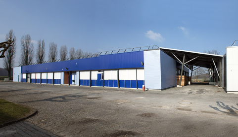 Façade sud et angle sud-est de l'atelier ouest consacré au bois. © Région Bourgogne-Franche-Comté, Inventaire du patrimoine