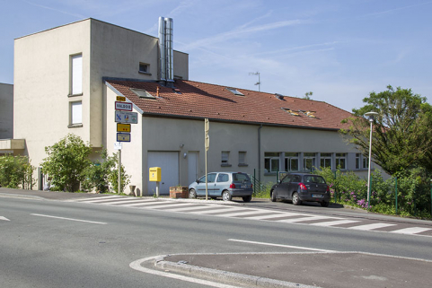 Pignon d'entrée de l'administration, rue de Turenne, vu du nord-est. © Région Bourgogne-Franche-Comté, Inventaire du patrimoine