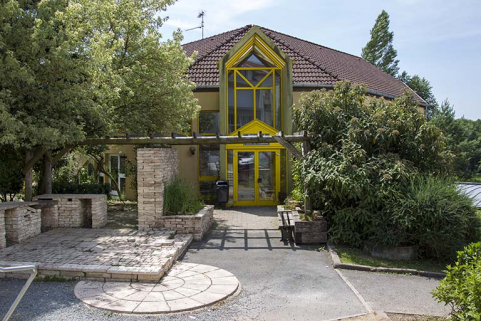 Entrée nord de l'externat sud-ouest. © Région Bourgogne-Franche-Comté, Inventaire du patrimoine