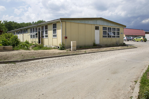 Pignon est et façade sud de la salle de cours sud du site d'exploitation. © Région Bourgogne-Franche-Comté, Inventaire du patrimoine