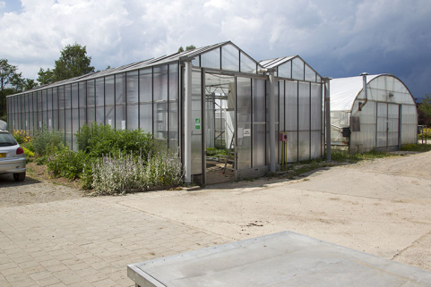 Serres au nord-ouest vues du sud-est. © Région Bourgogne-Franche-Comté, Inventaire du patrimoine