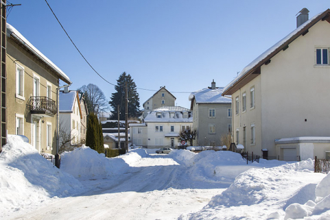 Vue d'ensemble en hiver, depuis la rue Pasteur. © Région Bourgogne-Franche-Comté, Inventaire du patrimoine Vue d'ensemble en hiver, depuis la rue Pasteur. © Région Bourgogne-Franche-Comté, Inventaire du patrimoine