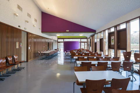Dans la cantine. © Région Bourgogne-Franche-Comté, Inventaire du patrimoine