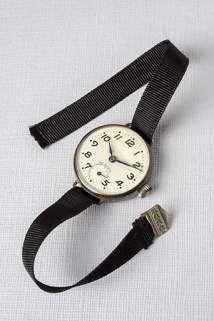 Montre-bracelet pour dame fabriquée à l'atelier après la deuxième guerre mondiale. © Région Bourgogne-Franche-Comté, Inventaire du patrimoine