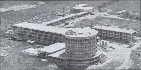 Vue aérienne du chantier de construction. © Région Bourgogne-Franche-Comté, Inventaire du patrimoine