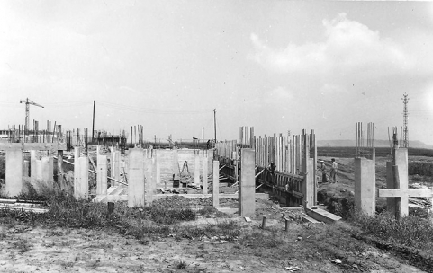 Vue du chantier de construction. © Région Bourgogne-Franche-Comté, Inventaire du patrimoine