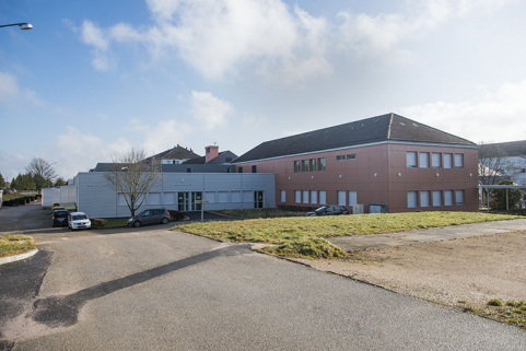 Vue de trois quart arrière ouest des services communs. © Région Bourgogne-Franche-Comté, Inventaire du patrimoine