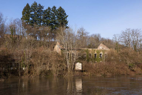 Atelier de fabrication incendié. © Région Bourgogne-Franche-Comté, Inventaire du patrimoine