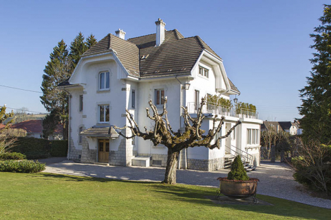 Façades postérieure et latérale gauche. © Région Bourgogne-Franche-Comté, Inventaire du patrimoine