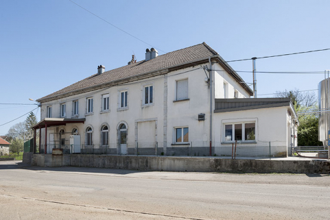 Vue de trois quarts droite. © Région Bourgogne-Franche-Comté, Inventaire du patrimoine