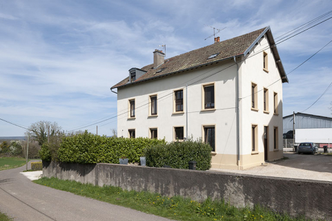 Logements (ancien bâtiment des contributions indirectes). © Région Bourgogne-Franche-Comté, Inventaire du patrimoine Logements (ancien bâtiment des contributions indirectes). © Région Bourgogne-Franche-Comté, Inventaire du patrimoine