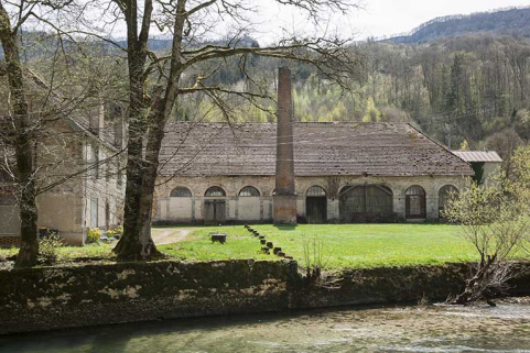 Façade nord de l'atelier de fabrication. © Région Bourgogne-Franche-Comté, Inventaire du patrimoine Façade nord de l'atelier de fabrication. © Région Bourgogne-Franche-Comté, Inventaire du patrimoine
