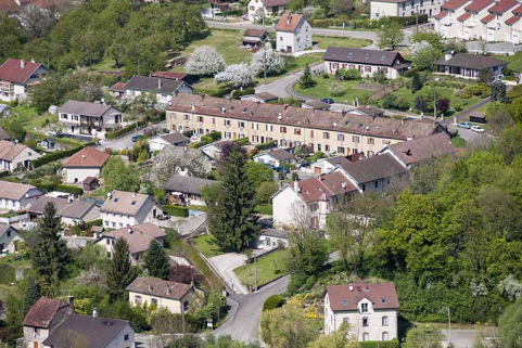 Vue plongeante sur la cité ouvrière (partie sud). © Région Bourgogne-Franche-Comté, Inventaire du patrimoine Vue plongeante sur la cité ouvrière (partie sud). © Région Bourgogne-Franche-Comté, Inventaire du patrimoine