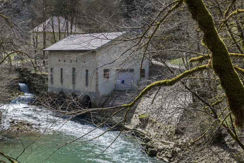 La centrale depuis l'aval. © Région Bourgogne-Franche-Comté, Inventaire du patrimoine