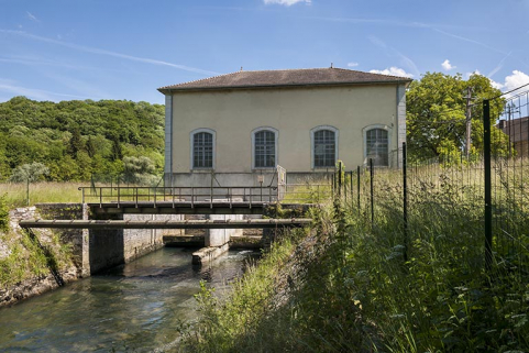 La centrale hydroélectrique et son canal de fuite. © Région Bourgogne-Franche-Comté, Inventaire du patrimoine La centrale hydroélectrique et son canal de fuite. © Région Bourgogne-Franche-Comté, Inventaire du patrimoine
