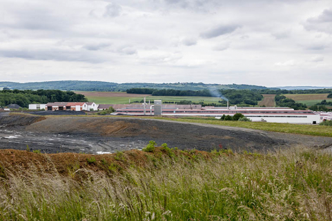 Vue d'ensemble depuis le sud-est. © Région Bourgogne-Franche-Comté, Inventaire du patrimoine Vue d'ensemble depuis le sud-est. © Région Bourgogne-Franche-Comté, Inventaire du patrimoine