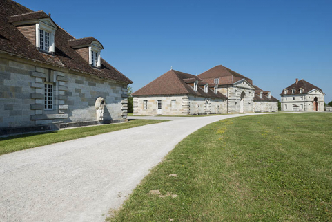 Logement des ouvriers (berniers) et maison des commis ouest. © Bibliothèque municipale, Besançon Logement des ouvriers (berniers) et maison des commis ouest. © Bibliothèque municipale, Besançon