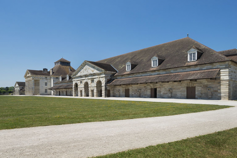 Les bernes et la maison du directeur vues depuis l'est. © Région Bourgogne-Franche-Comté, Inventaire du patrimoine Les bernes et la maison du directeur vues depuis l'est. © Région Bourgogne-Franche-Comté, Inventaire du patrimoine