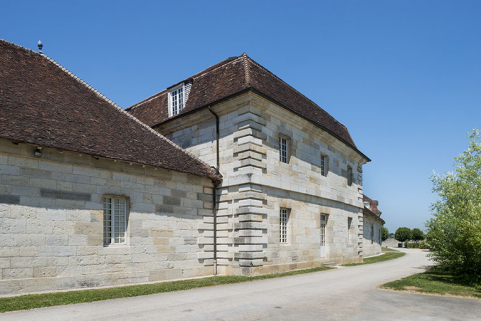 Façade postérieure du logements des ouvriers ouest. © Région Bourgogne-Franche-Comté, Inventaire du patrimoine Façade postérieure du logements des ouvriers ouest. © Région Bourgogne-Franche-Comté, Inventaire du patrimoine